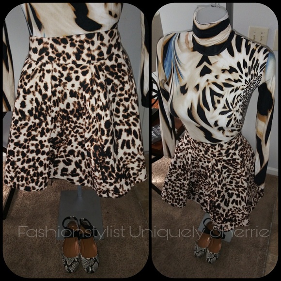 SOLD. ZARA Animal Print Skirt - Picture 4 of 8
